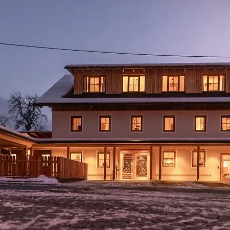 Landhaus Jenul Hotel Tröpolach