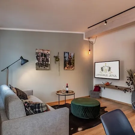 מלון Landhaus Jenul *