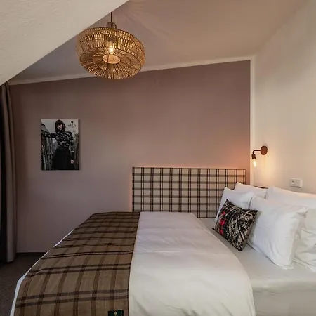 Landhaus Jenul Hotel *